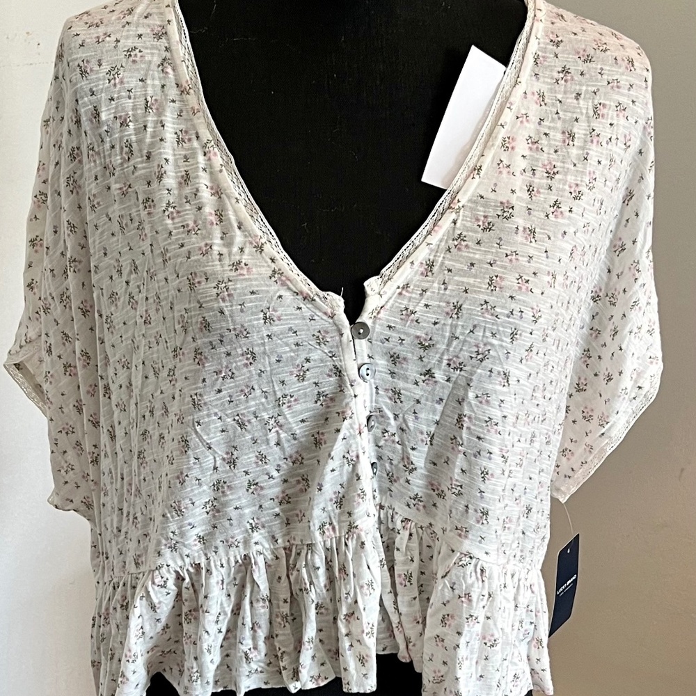 Lucky Brand lightweight crop top